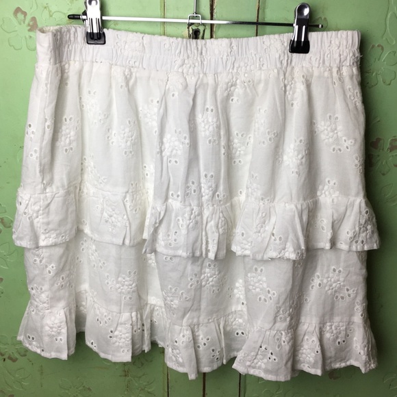 Princess Polly Dresses & Skirts - new Princess Polly White Broderie Anglais Garcia Mini Skirt. New with Tags